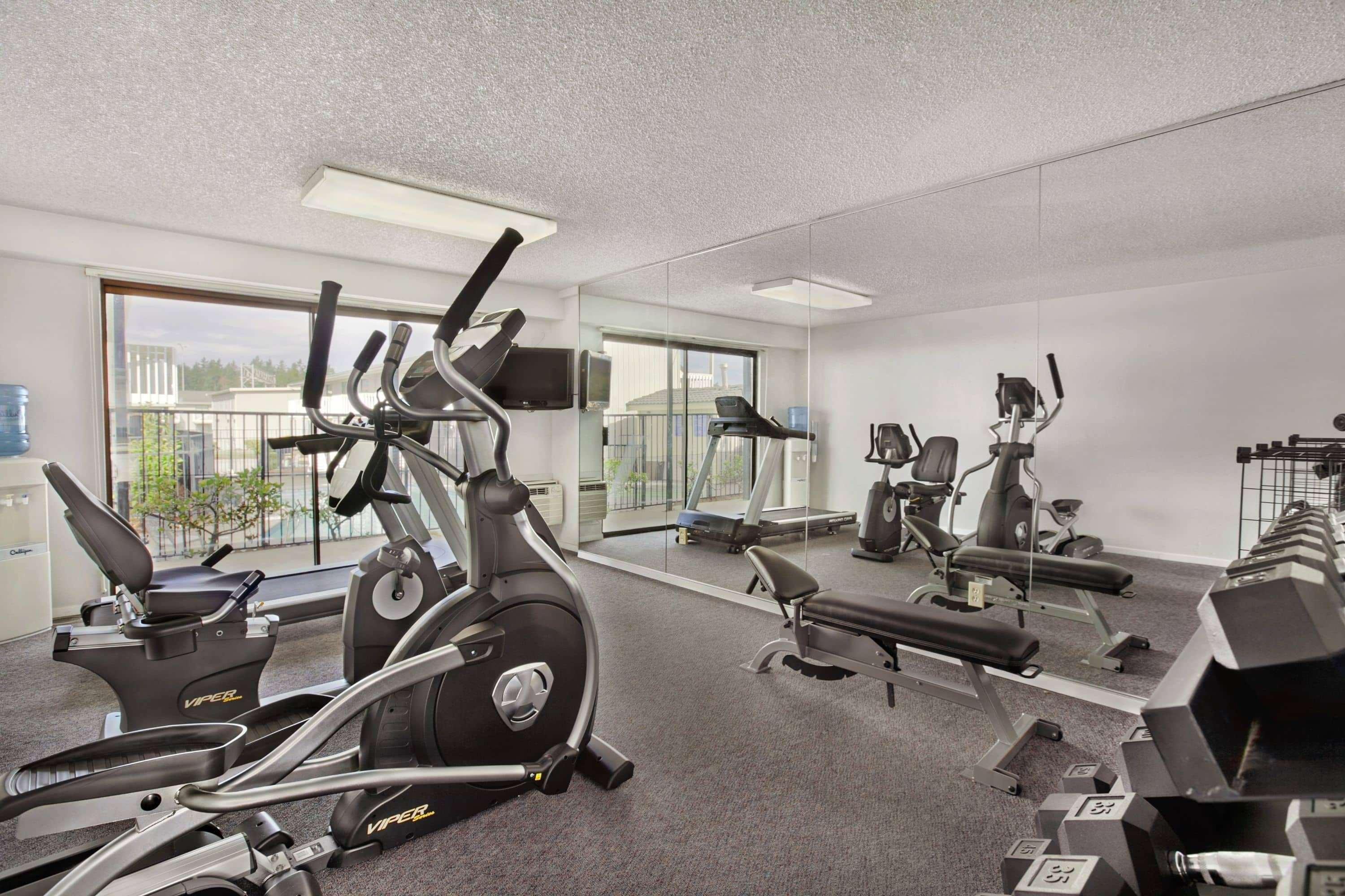 South Tacoma Suites מראה חיצוני תמונה
