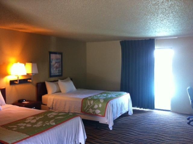 South Tacoma Suites חדר תמונה