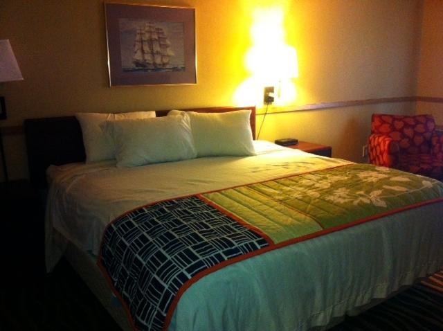 South Tacoma Suites חדר תמונה